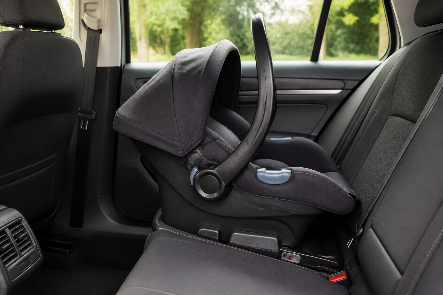 Siège auto bébé groupe 0+ avec fixation ISOFIX