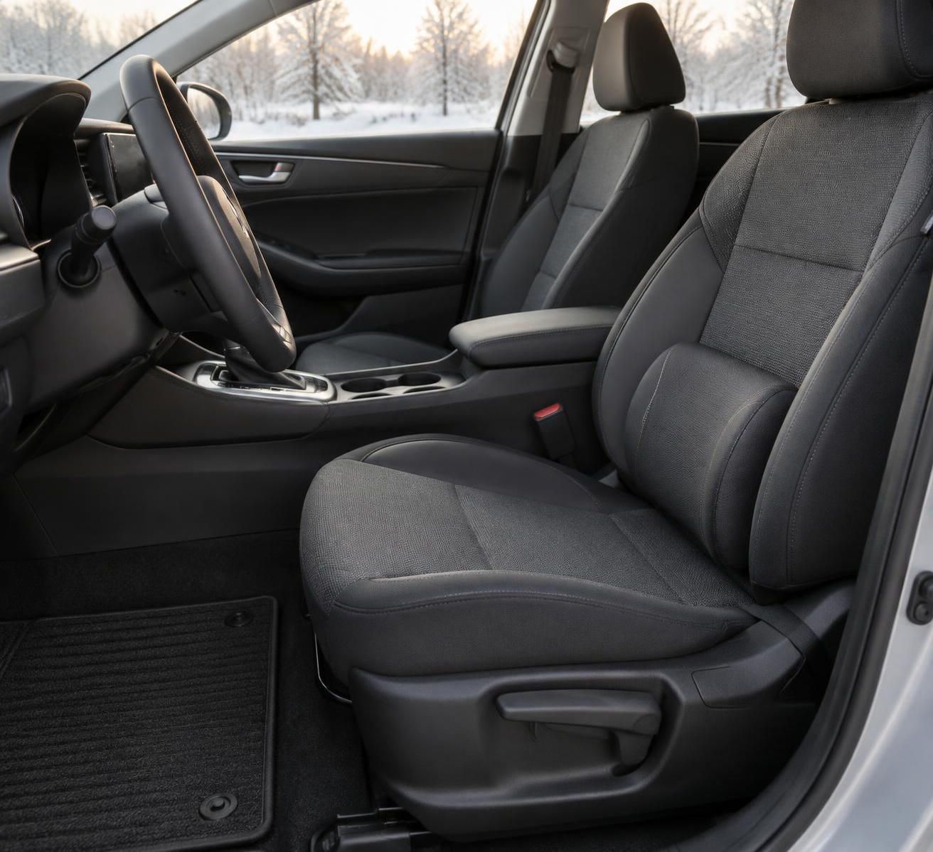 découvrez les accessoires indispensables pour améliorer le confort, optimiser l’espace et mieux organiser l’intérieur de votre voiture.